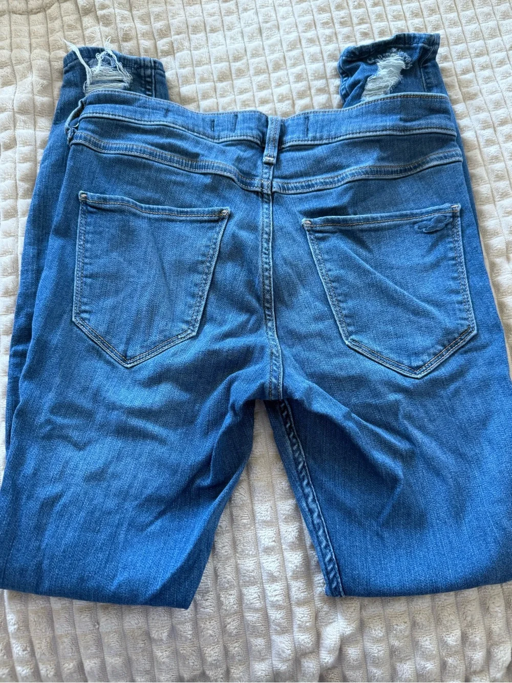 Hollister high rise jegging! - Picture 4 of 4